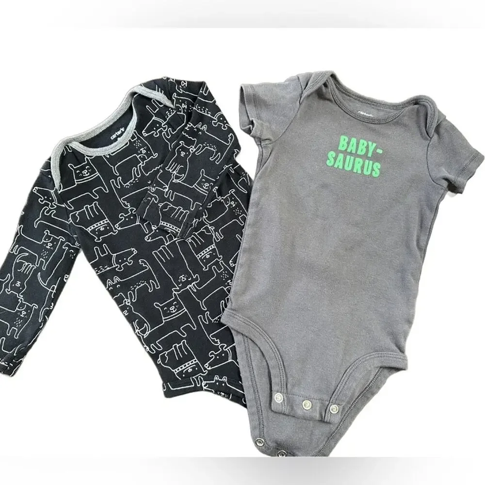 Carter’s bundle of 2 (9 months) 🦖